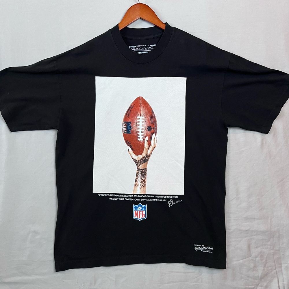 Mitchell & Ness NFL x Fenty Collab With Rhianna Quote Black Tee